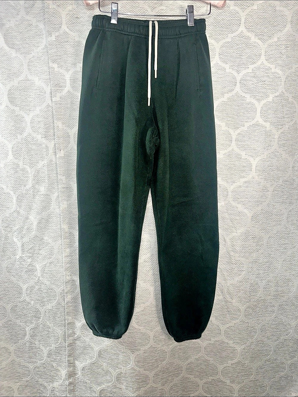 Offline by Aerie Jogger Pants Green Joggers Size XS Like New